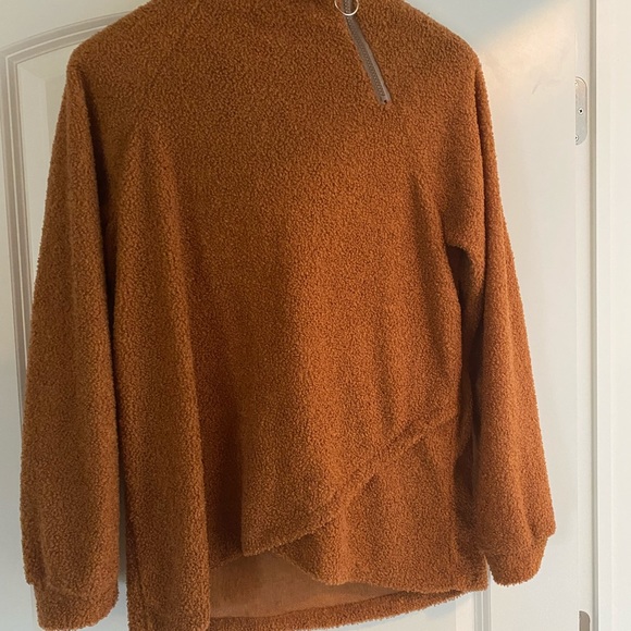 Comfy poly/cotton sweater in Carmel color. - Picture 2 of 2